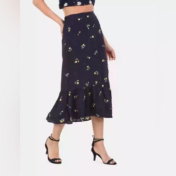 Gap Blue Floral Ruffle Hem Wrap Midi Skirt Size Small NEW - Picture 1 of 7